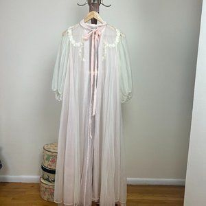 Vintage Nightrobe